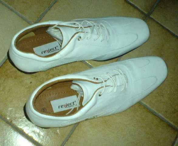 weisse Lederschuhe